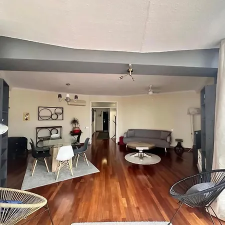 Vista Triangular Appartement